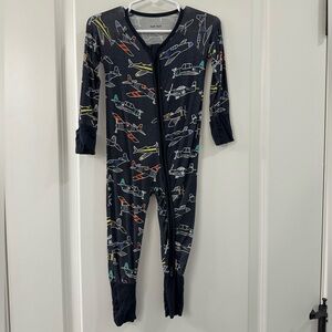 Little Sleepies zippy. Size 6-12 month.